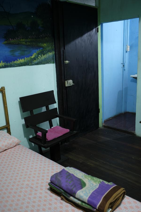 Hostal Del Este Santa Fe San José Eksteriør billede