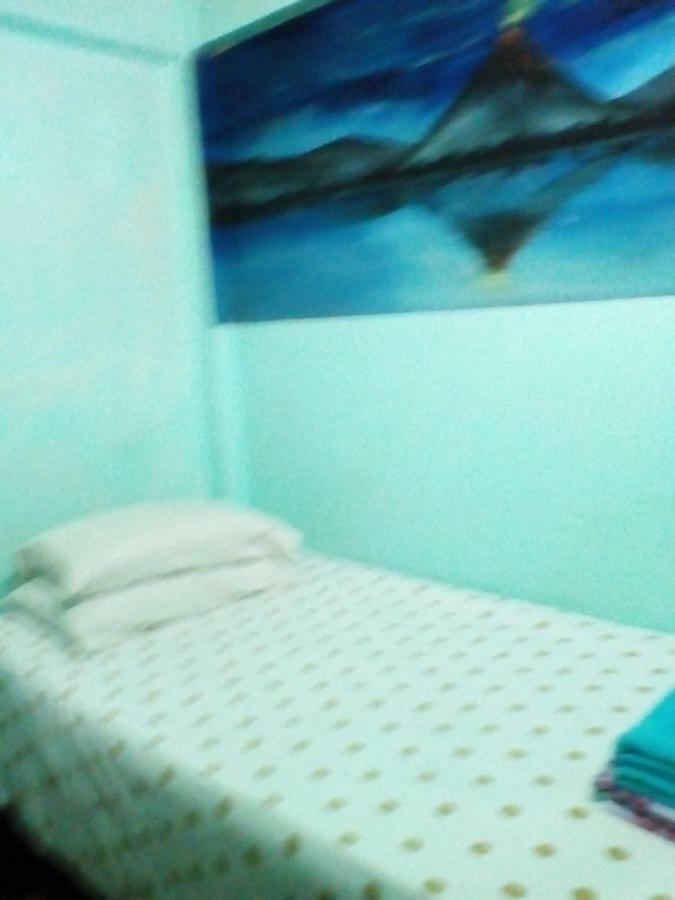 Hostal Del Este Santa Fe San José Eksteriør billede