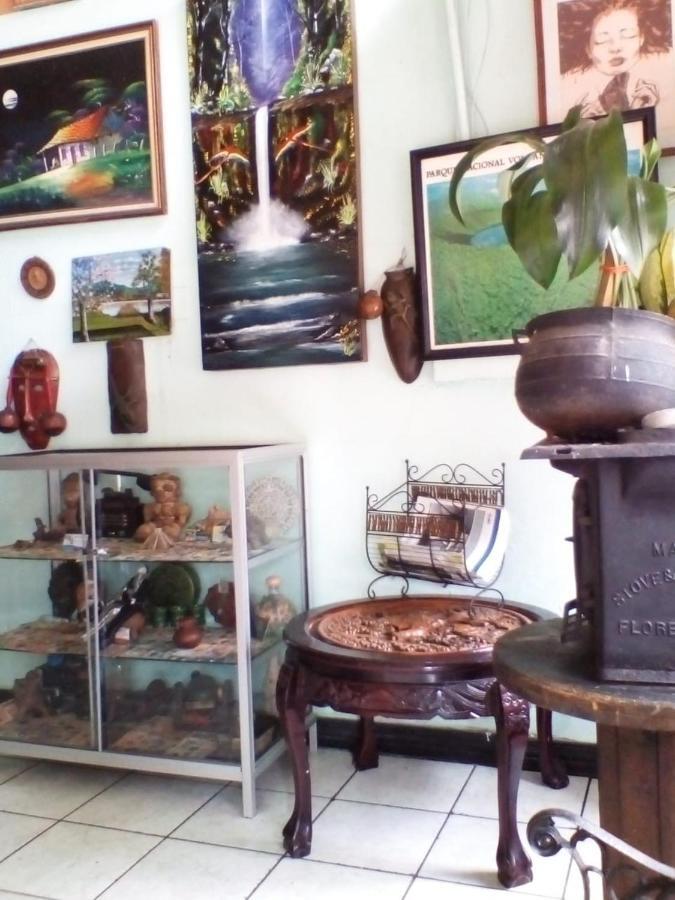 Hostal Del Este Santa Fe San José Eksteriør billede